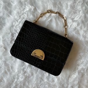 Mini Faux Snake Skin + Gold Plated Chain Handbag 🔒